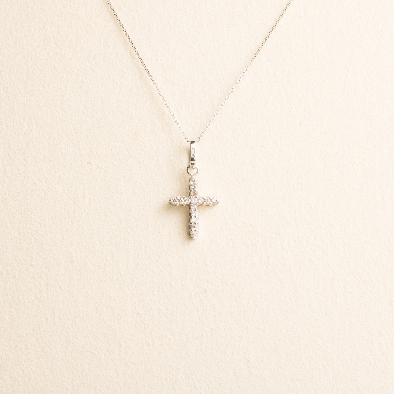 Cruz Oro Blanco Diamantes con cadena (CUL) 14k