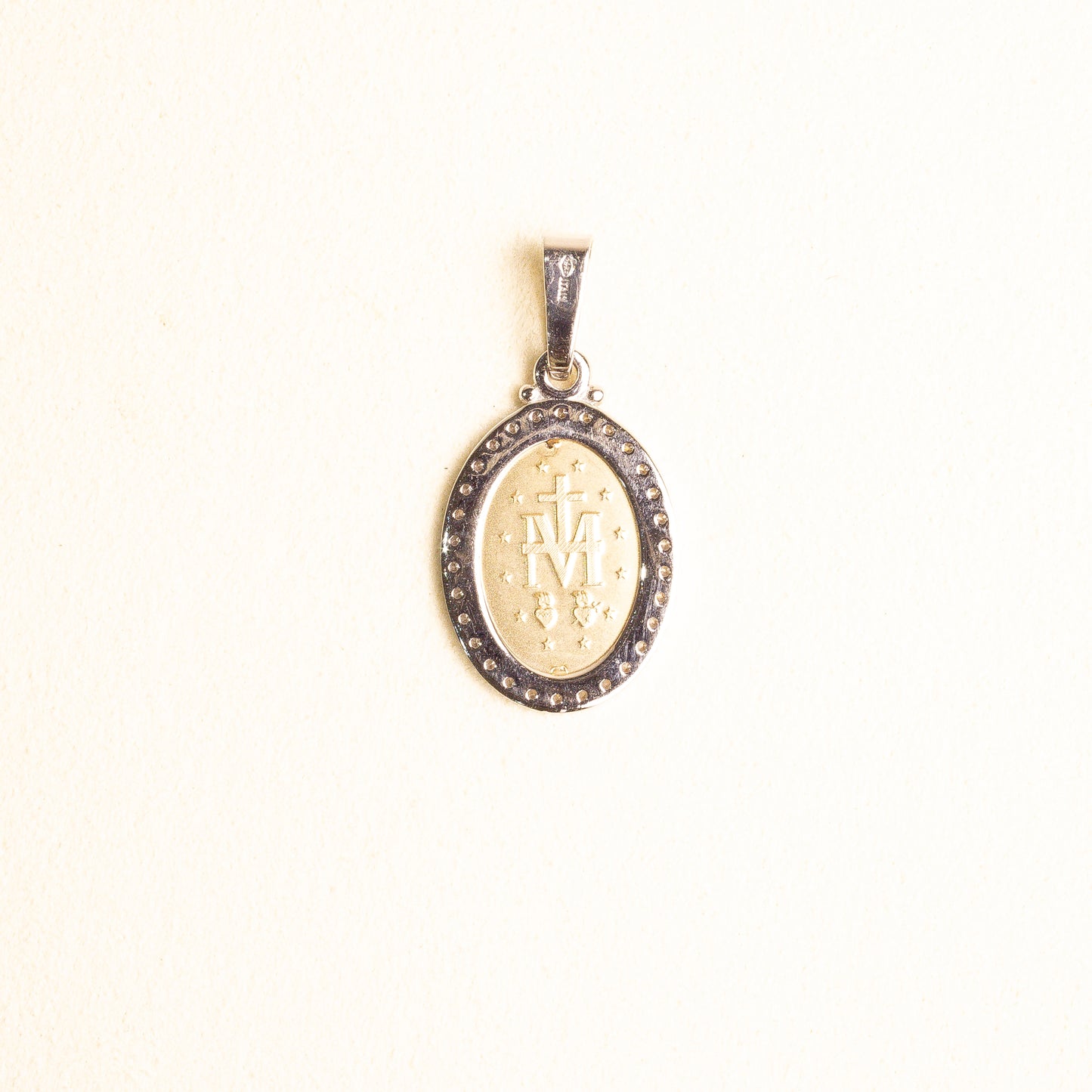 Medalla Oval Virgen Gpe Bisel Oro Blanco Oro 14k con Circonia Gde