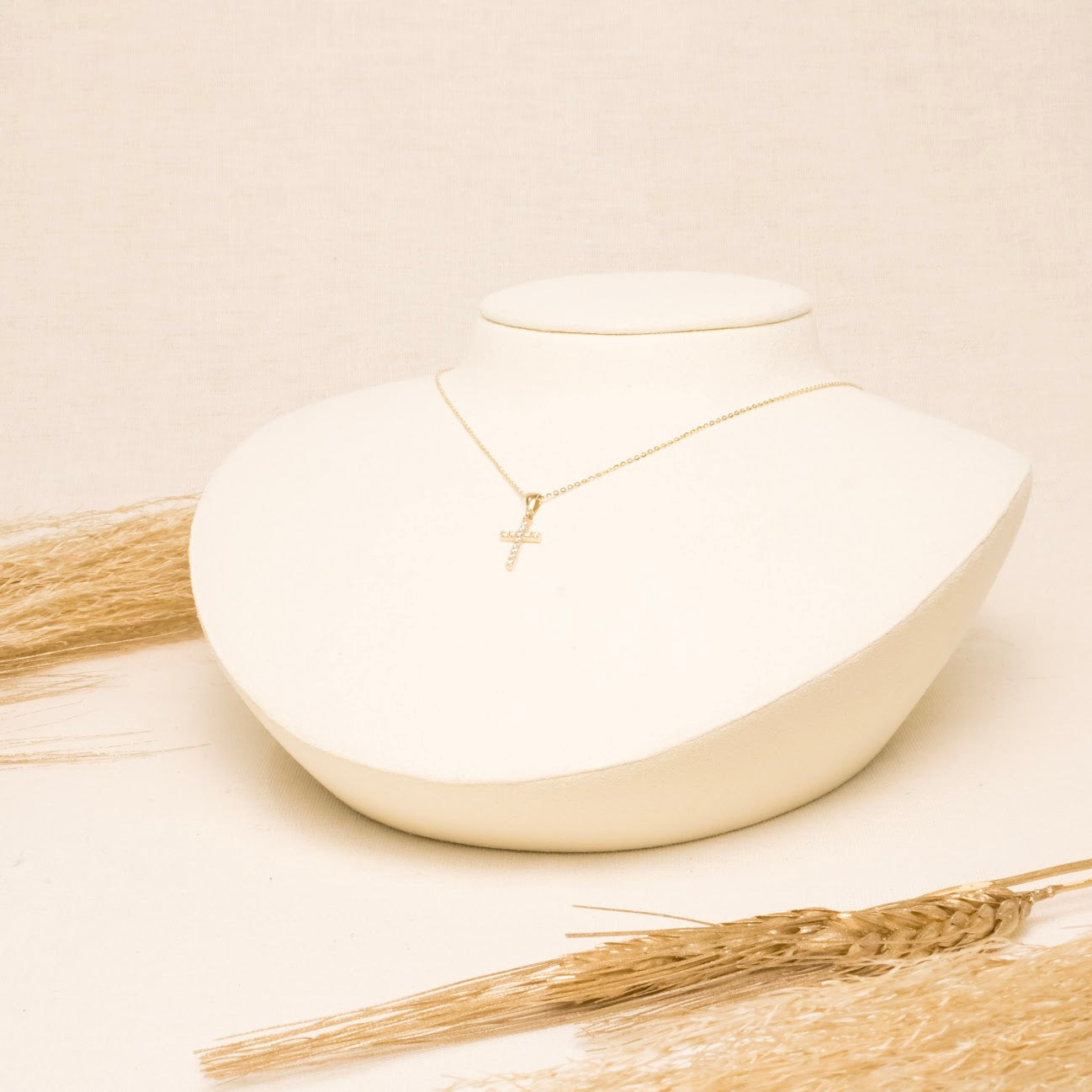 Cruz Tradicional Oro Amarillo 14k Circonia (CUL)