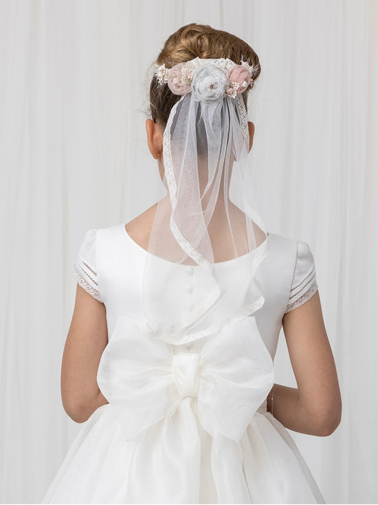 Vestido Comunión Beige Tira de Encaje Al Frente