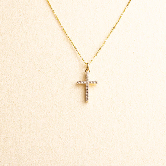 Cruz Oro Amarillo Diamantes 0.317 CT Gde con cadena (VAL) 14k