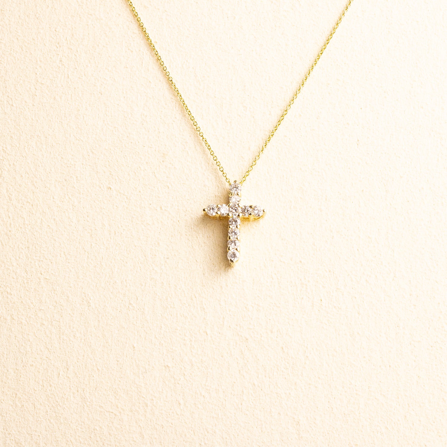 Cruz Oro Amarillo Diamantes 0.43 CT Med con cadena 1206 (AD) 14k