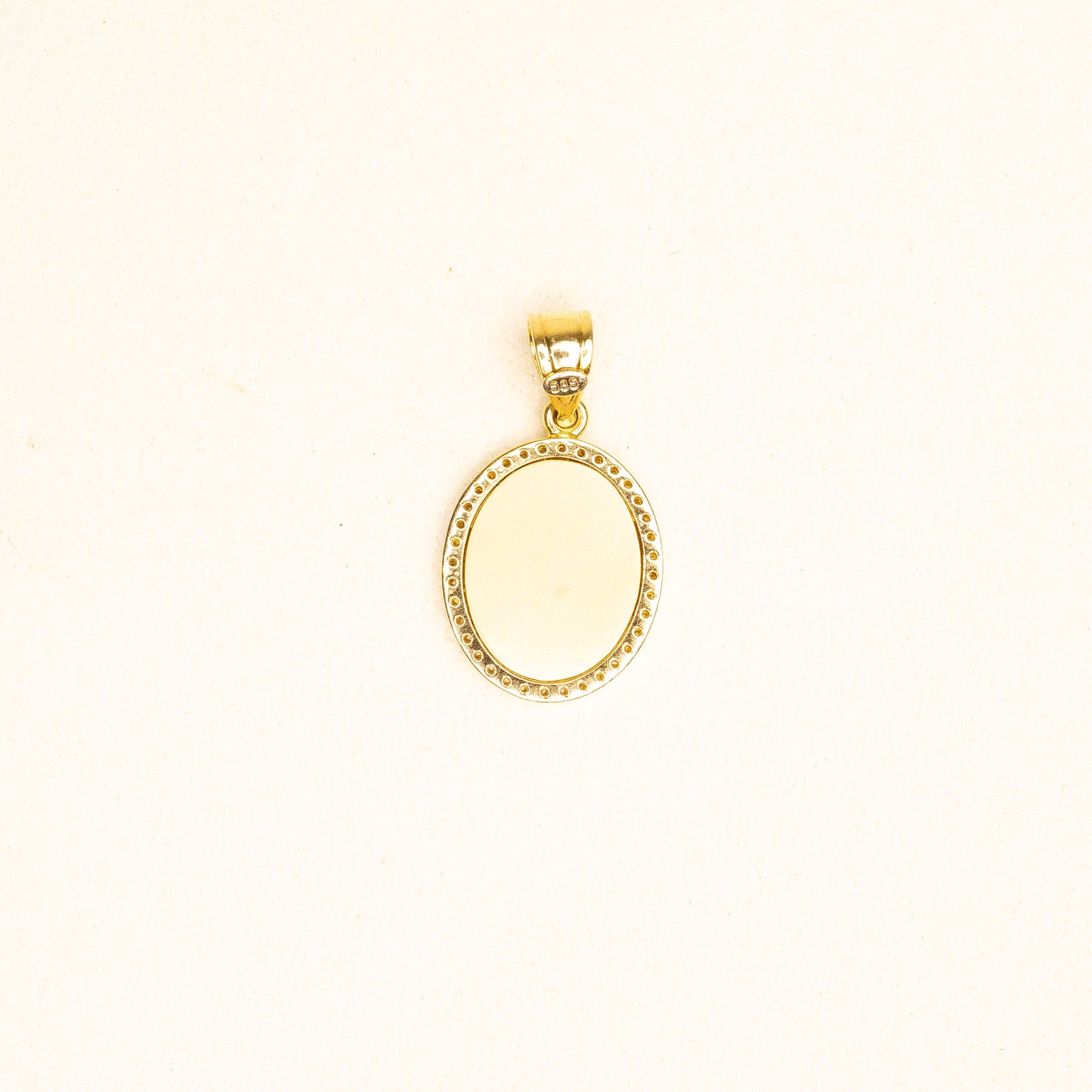 Medalla Oval Virgen de Guadalupe Oro 14k con Diamantes Gde