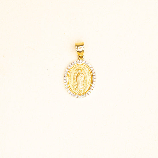 Medalla Oval Virgen de Guadalupe Oro 14k con Diamantes Gde