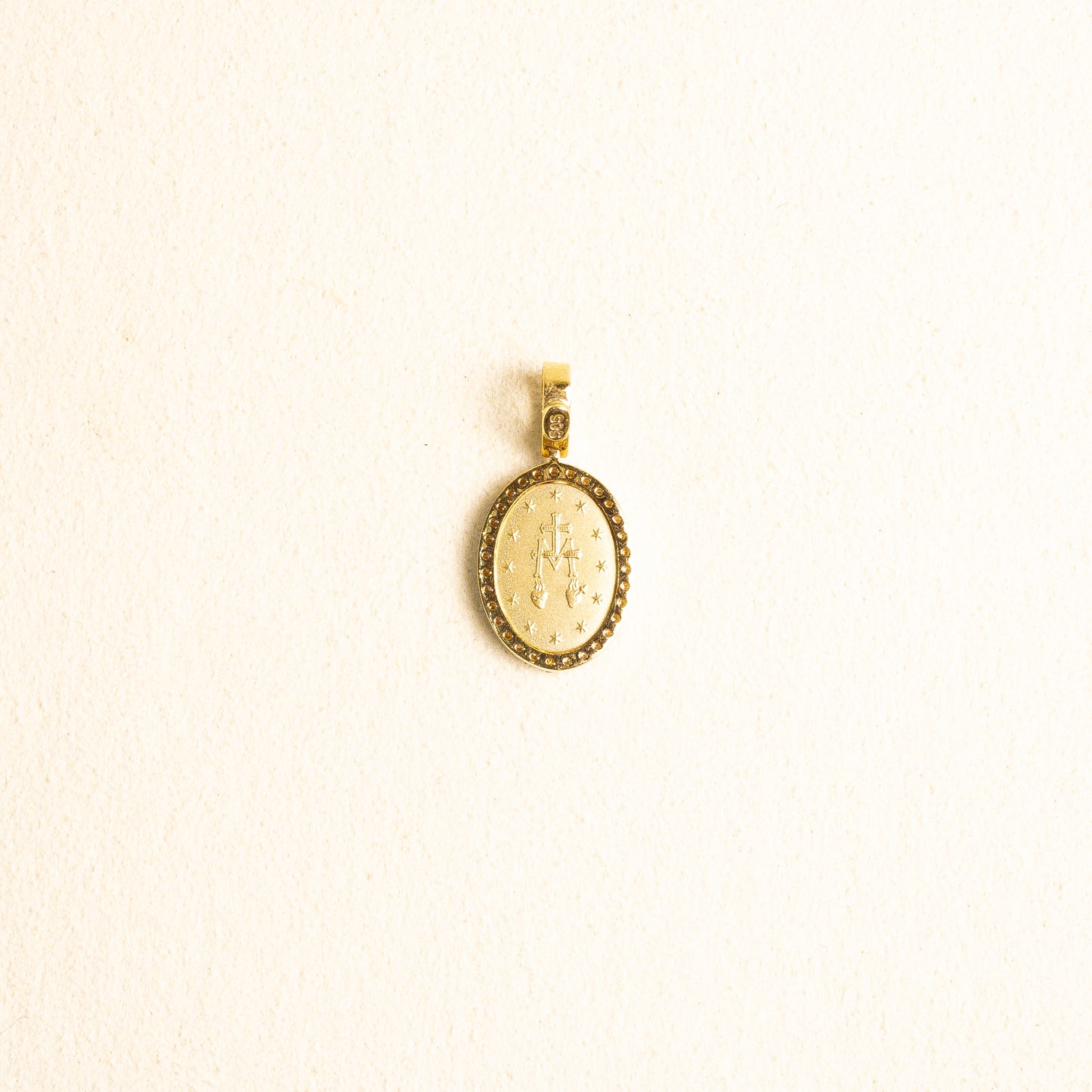 Medalla Oval Virgen Milagrosa Oro 14k con Diamantes Chica