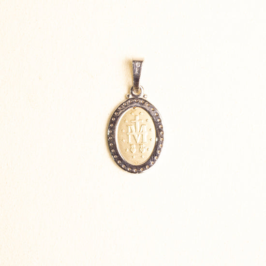 Medalla Oval Virgen Gpe Bisel Oro Blanco Oro 14k con Circonia Gde