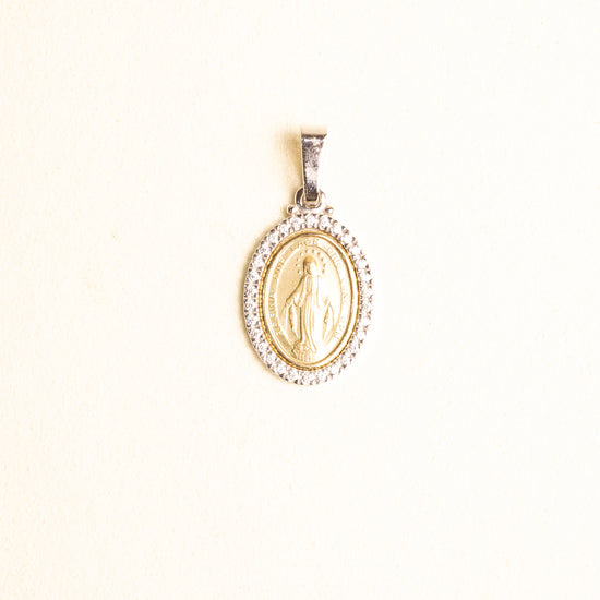 Medalla Oval Virgen Gpe Bisel Oro Blanco Oro 14k con Circonia Gde