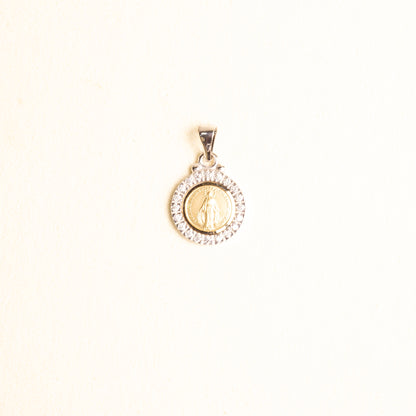 Medalla Rd Virgen Gpe Bisel Oro Blanco 14k con Circonia Chica