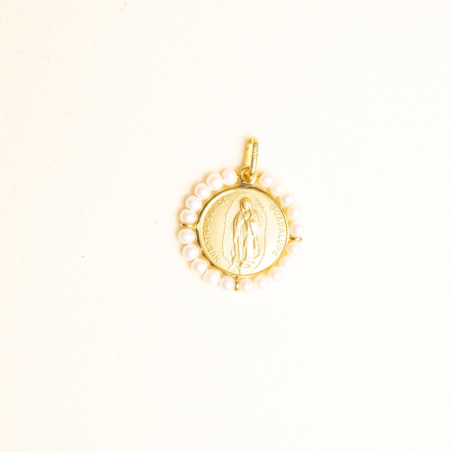 Medalla Virgen Gpe Rd Italiana Oro Mate 14k y Perlas Gde