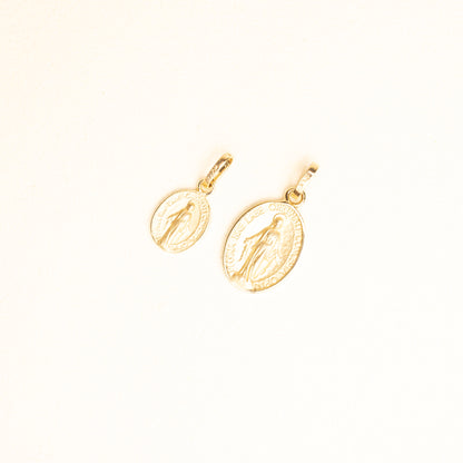 Medalla Virgen Milagrosa Ovalada Oro 14k
