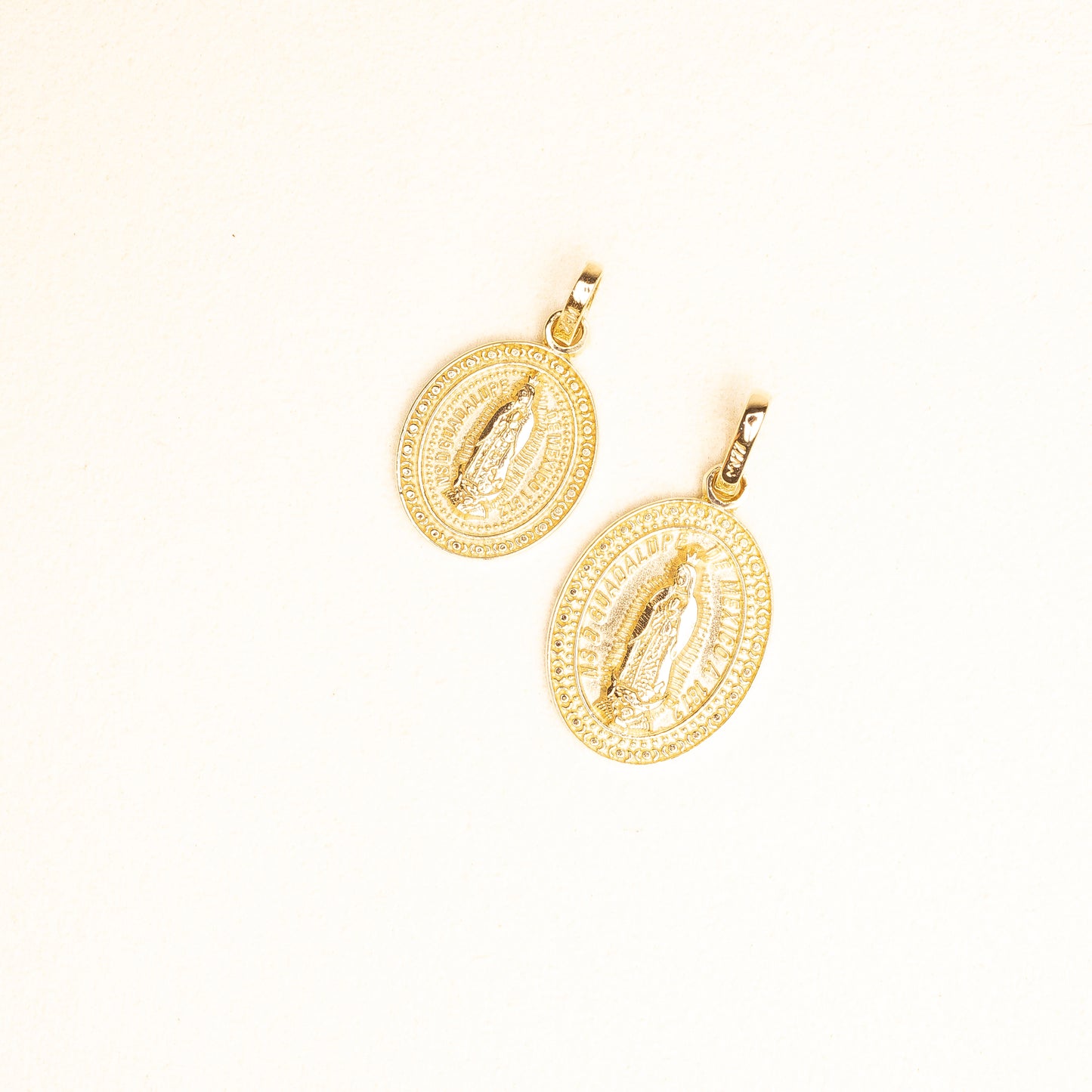 Medalla Broquel Virgen Gpe Oval Oro 14k