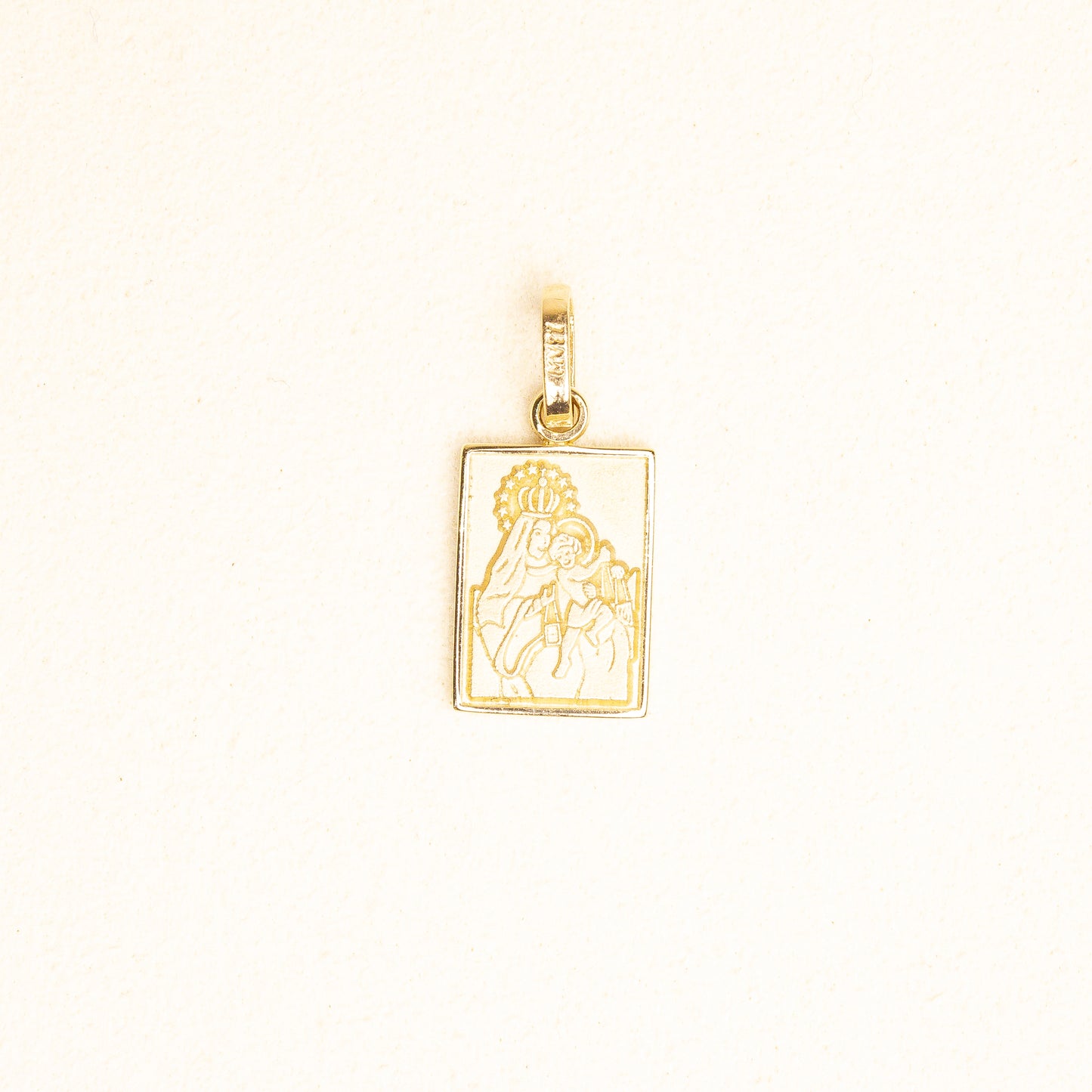 Medalla Rectangular Escapulario Oro 14k