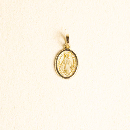 Medalla Bisel Virgen Milagrosa Ovalada Oro 14k