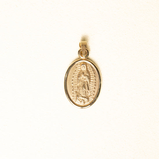 Medalla Bisel Virgen Gpe Oval Grande Oro 14k