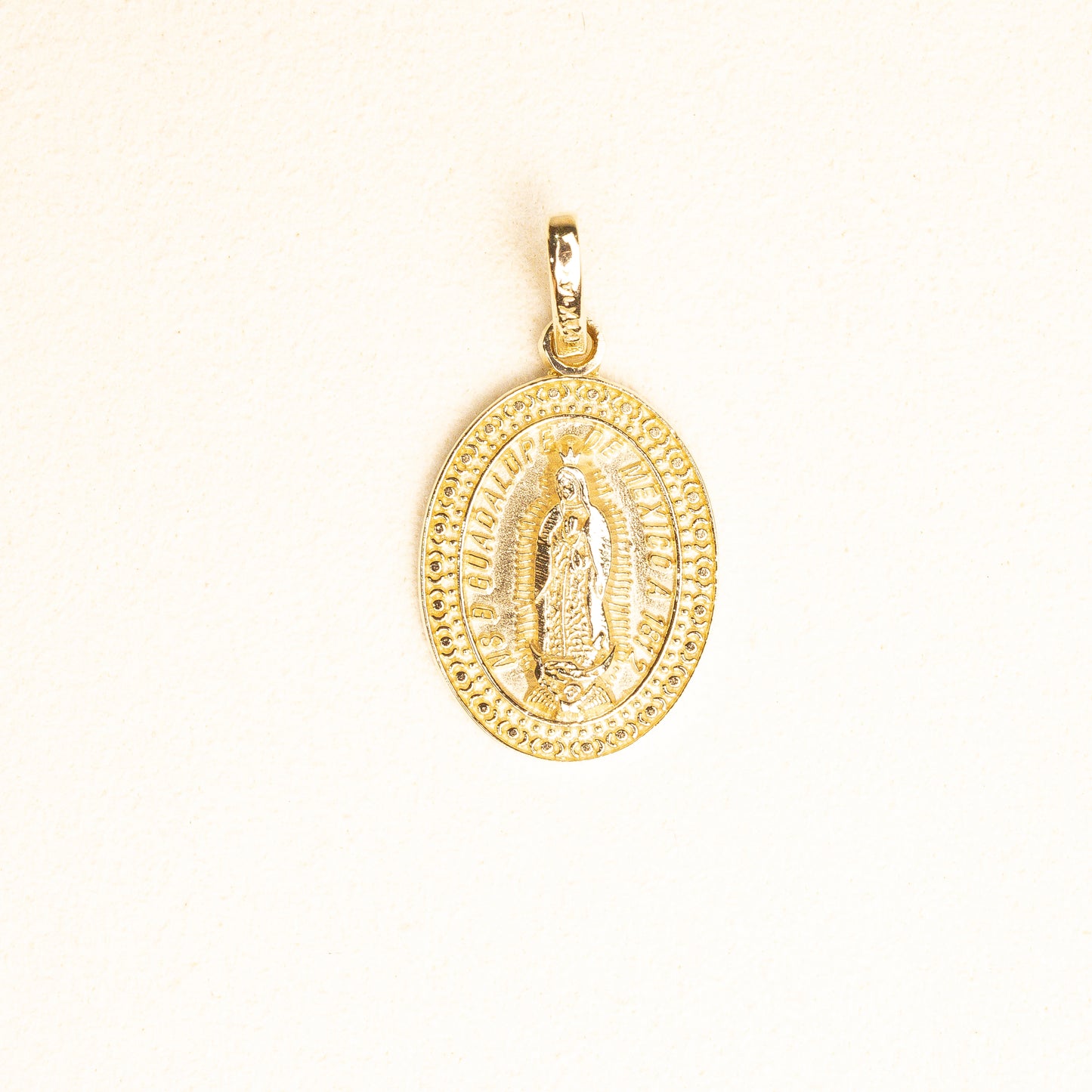 Medalla Broquel Virgen Gpe Oval Oro 14k